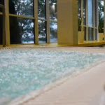 jacuzzi na pływalni